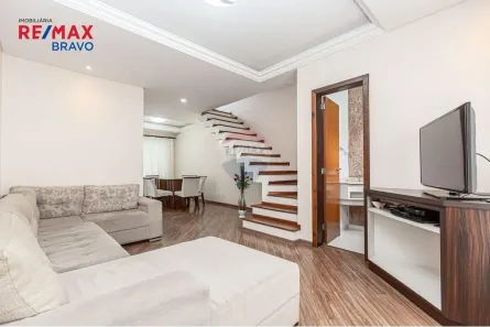 Casa de Condomínio com 3 Quartos à venda, 210m² no Uberaba, Curitiba