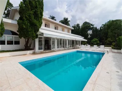 Sobrado com 5 Quartos à venda, 770m² no Jardim Guedala, São Paulo