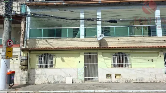 Casa com 2 Quartos para alugar, 55m² no Goiabeiras, Vitória