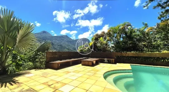 Casa com 5 Quartos à venda, 500m² no Araras, Petrópolis
