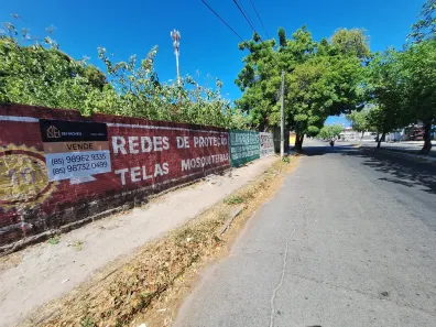 Lote/Terreno à venda, 708m² no Edson Queiroz, Fortaleza
