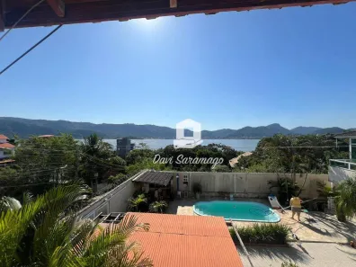 Casa com 3 Quartos à venda, 360m² no Piratininga, Niterói