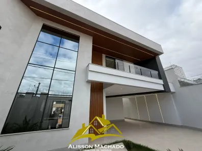 Sobrado com 4 Quartos à venda, 220m² no Ibituruna, Montes Claros