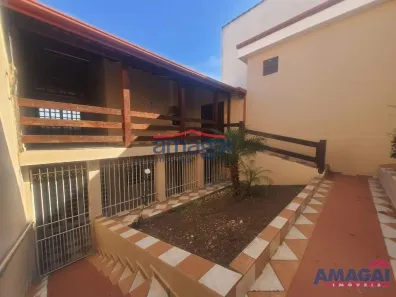 Casa com 2 Quartos à venda, 132m² no Jardim Bela Vista, Jacareí