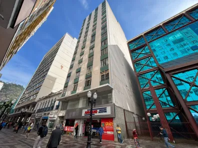Apartamento com 2 Quartos à venda, 76m² no Centro, Juiz de Fora