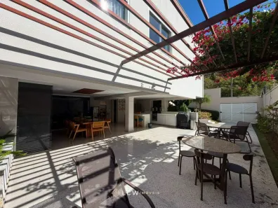 Casa com 3 Quartos à venda, 310m² no Mangabeiras, Belo Horizonte