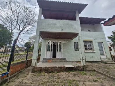 Casa com 2 Quartos à venda, 131m² no Espírito Santo, Porto Alegre