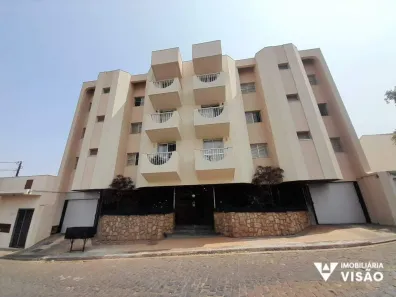 Apartamento com 3 Quartos para alugar, 171m² no Boa Vista, Uberaba