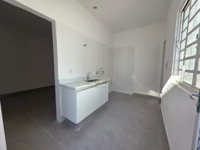 Casa com 1 Quarto para alugar, 35m² no Padre Eustáquio, Belo Horizonte