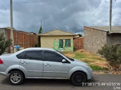 Casa de Condomínio com 2 Quartos à venda, 45m² no Conjunto Habitacional Francisco José de Oliveira Ratto, Lins