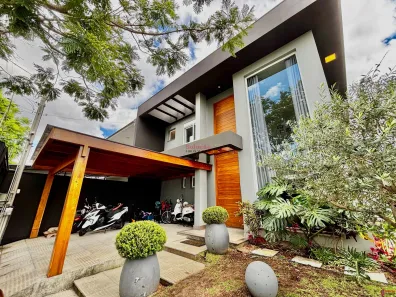 Sobrado com 3 Quartos à venda, 207m² no Estância Velha, Canoas