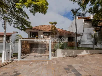 Sala Comercial com 4 Quartos para alugar, 306m² no Três Figueiras, Porto Alegre