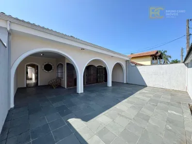 Casa com 3 Quartos à venda, 141m² no Balneário Três Marias, Peruíbe