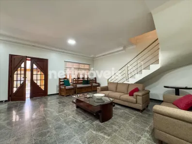 Casa com 4 Quartos à venda, 289m² no Guará II, Brasília