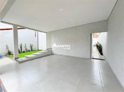 Casa com 3 Quartos à venda, 170m² no São Jorge, Uberlândia