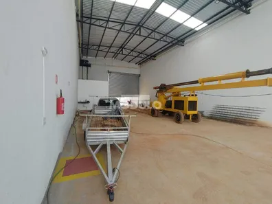 Galpão/Depósito/Armazém para alugar, 320m² no Umuarama, Uberlândia
