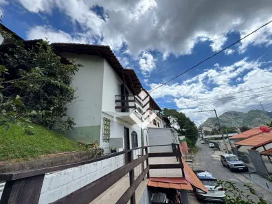 Casa com 2 Quartos para alugar, 80m² no Braunes, Nova Friburgo
