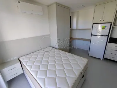 Apartamento com 1 Quarto para alugar, 25m² no Carvoeira, Florianópolis