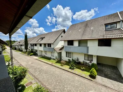 Casa de Condomínio com 4 Quartos à venda, 172m² no São Lourenço, Curitiba
