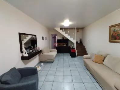Sobrado com 2 Quartos para alugar, 120m² no Rudge Ramos, São Bernardo do Campo