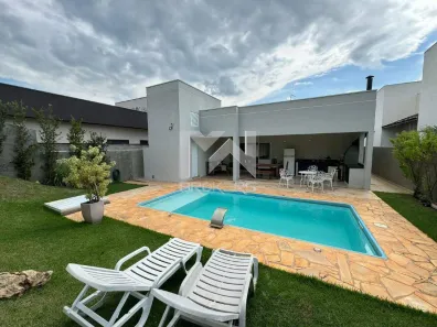 Casa de Condomínio com 3 Quartos para alugar, 220m² no Ipiranga, Louveira