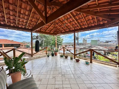 Casa com 4 Quartos à venda, 160m² no Campo Alegre, Belo Horizonte