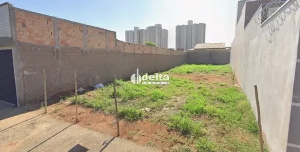 Lote/Terreno à venda, 350m² no Novo Mundo, Uberlândia