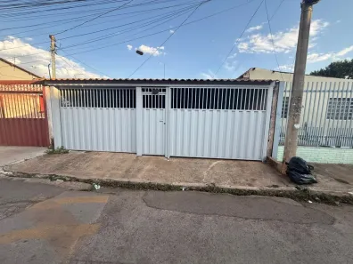 Casa com 3 Quartos à venda, 90m² no Samambaia Sul, Brasília