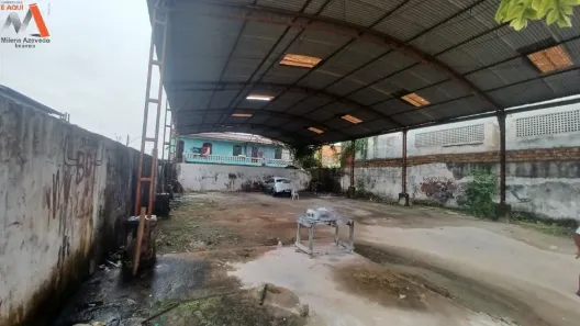 Galpão/Depósito/Armazém à venda, 697m² no Centro, Ananindeua