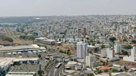 Lote/Terreno à venda, 300m² no Segismundo Pereira, Uberlândia