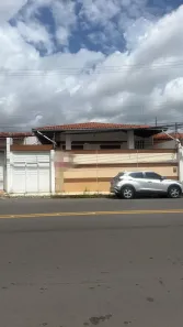 Casa com 3 Quartos para alugar, 250m² no Parque Athenas, São Luís