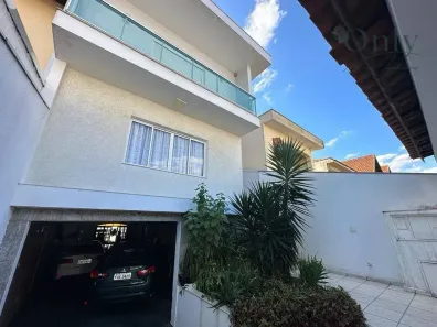 Casa de Condomínio com 3 Quartos à venda, 385m² no Jardim Regina, São Paulo