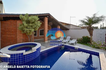 Casa com 3 Quartos à venda, 195m² no Balneário Stella Maris, Peruíbe