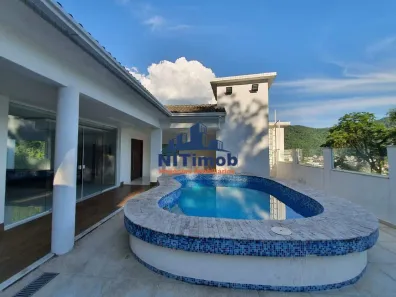 Casa com 4 Quartos à venda, 500m² no São Francisco, Niterói