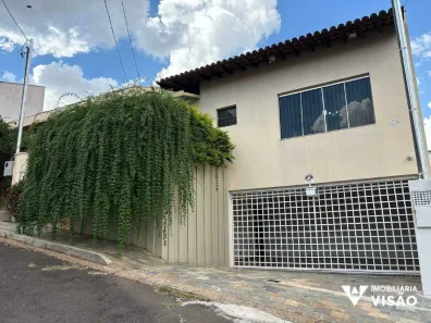 Casa com 3 Quartos à venda, 285m² no Boa Vista, Uberaba