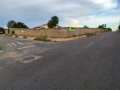 Lote/Terreno à venda, 1063150m² no Jardim Universitário, Cuiabá