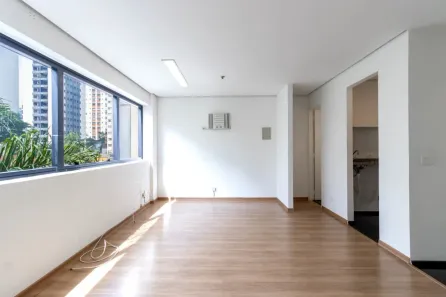 Ponto Comercial com 4 Quartos para alugar, 33m² no Sumarezinho, São Paulo
