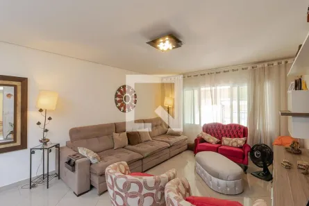 Casa com 4 Quartos à venda, 230m² no Vila Gumercindo, São Paulo
