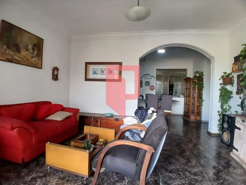Casa com 4 quartos — Caiçaras, Belo Horizonte