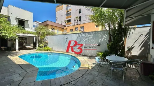 Casa com 7 Quartos à venda, 498m² no José Menino, Santos