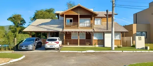 Casa de Condomínio com 3 Quartos para alugar, 240m² no Vargem Grande, Florianópolis
