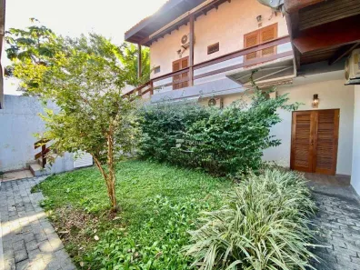 Casa com 6 Quartos para venda ou aluguel, 184m² no Balneário Praia do Pernambuco, Guarujá