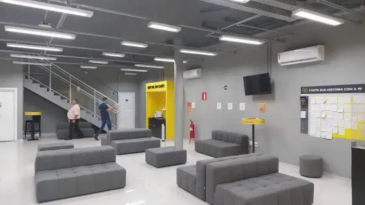 Prédio Comercial para alugar, 427m² no Embaré, Santos