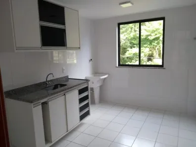 Apartamento com 2 Quartos à venda, 59m² no Samambaia, Petrópolis