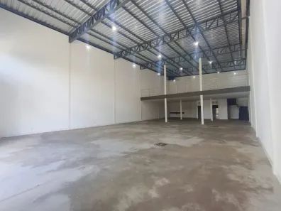 Galpão/Depósito/Armazém para alugar, 450m² no Parque Amazônia, Goiânia