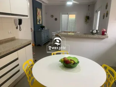 Sobrado com 3 Quartos à venda, 194m² no Campestre, Santo André