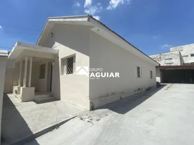 Casa com 3 Quartos à venda, 300m² no Vila Clayton, Valinhos