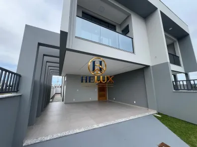 Sobrado com 3 Quartos à venda, 180m² no Forquilhas, São José