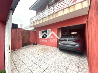 Casa com 3 Quartos à venda, 204m² no Centro, Peruíbe