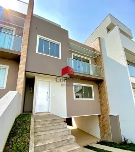 Sobrado com 3 Quartos à venda, 182m² no Campo Comprido, Curitiba